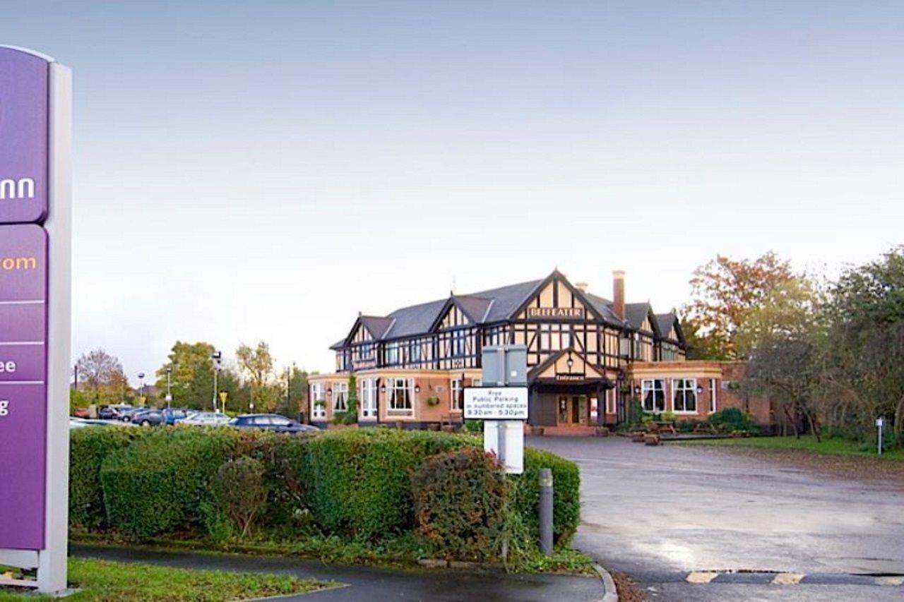 Premier Inn Manchester Airport Ringway Exterior foto